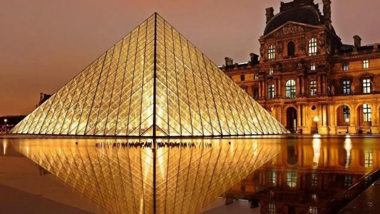 Louvre Müzesi Fransa